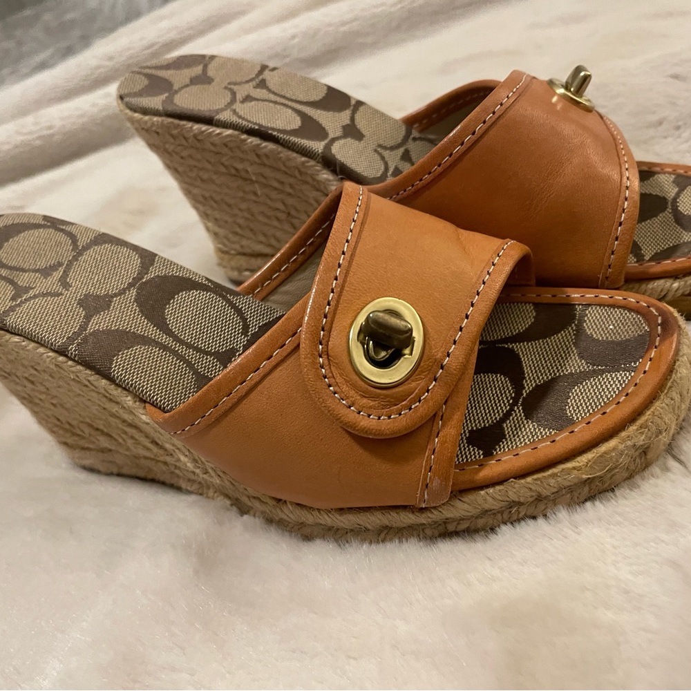 Coach wedges. Brand new vintage - Picture 3 of 6